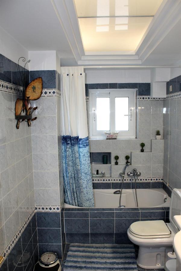 Luxury Sea View Apartment Волос Екстериор снимка